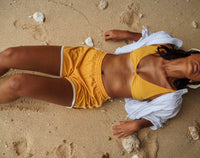 Short recyclé FILLE Seaside Runner, en jaune tournesol